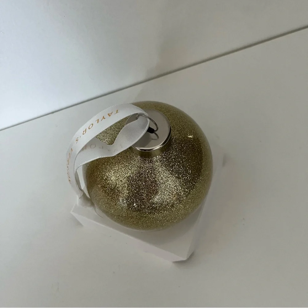 NWT Taylor Swift Taylor’s Version Gold Ornament - Picture 7 of 9